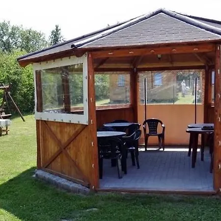 Letniskowe Wiktoria Vakantiehuis Jezierzany